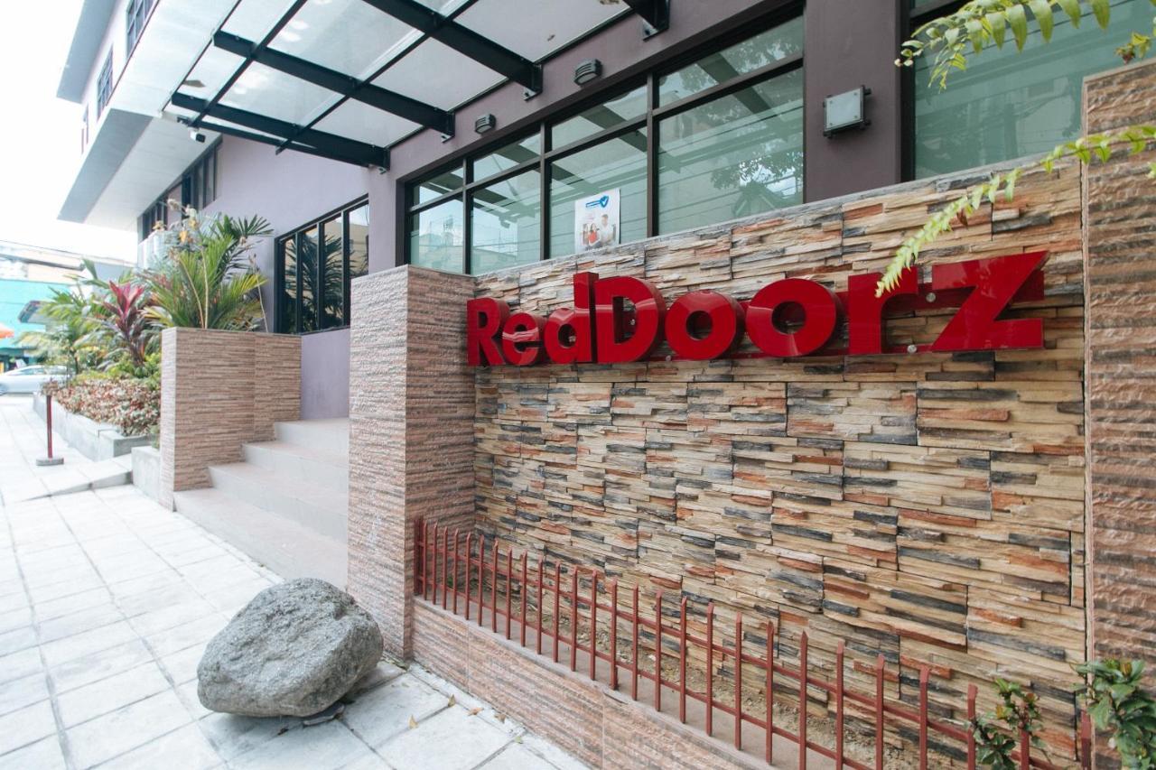 Reddoorz Plus Evangelista Street Makati Manila Exterior foto