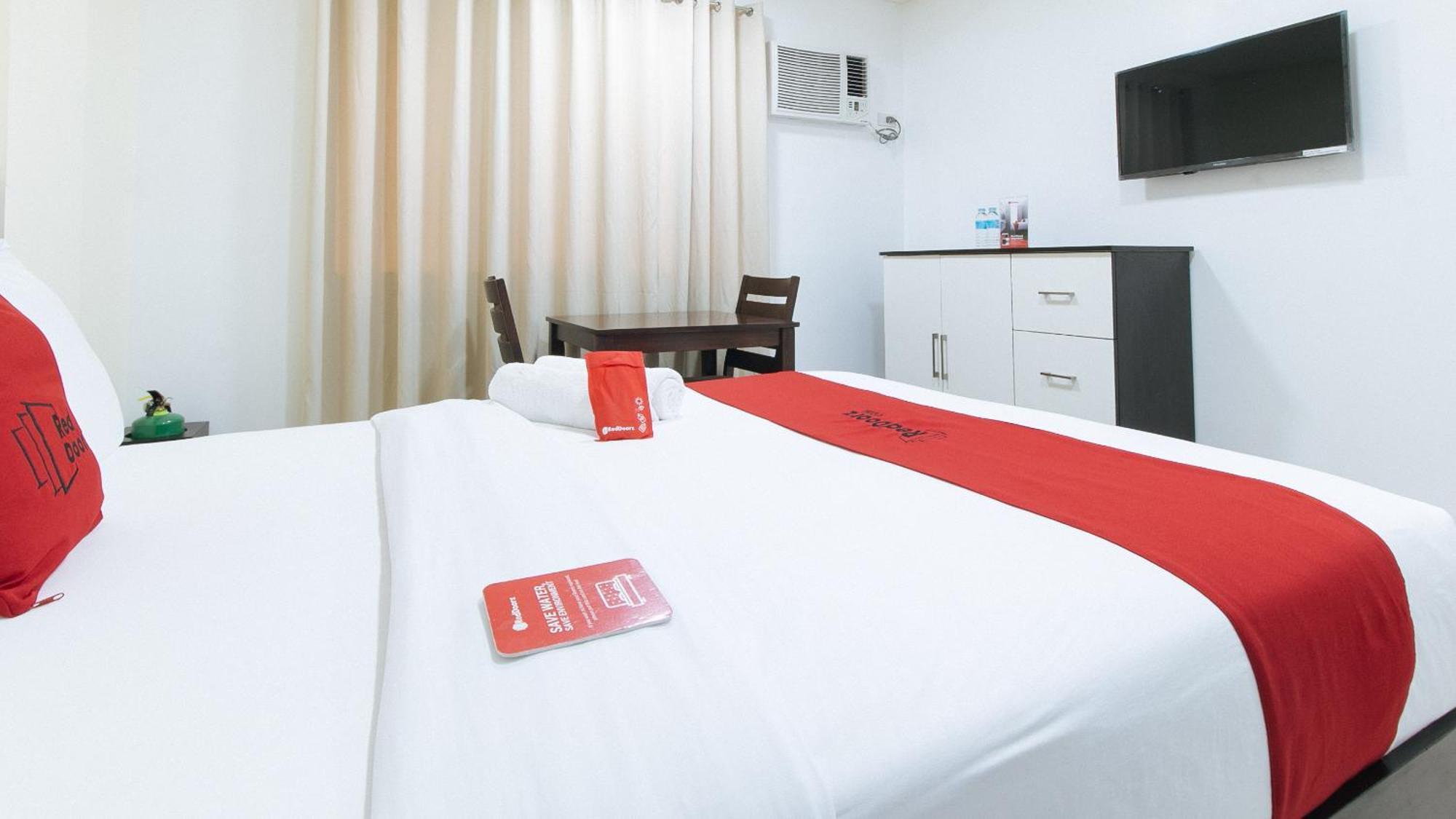 Reddoorz Plus At Evangelista Street Makati San Pedro Makati Exterior foto