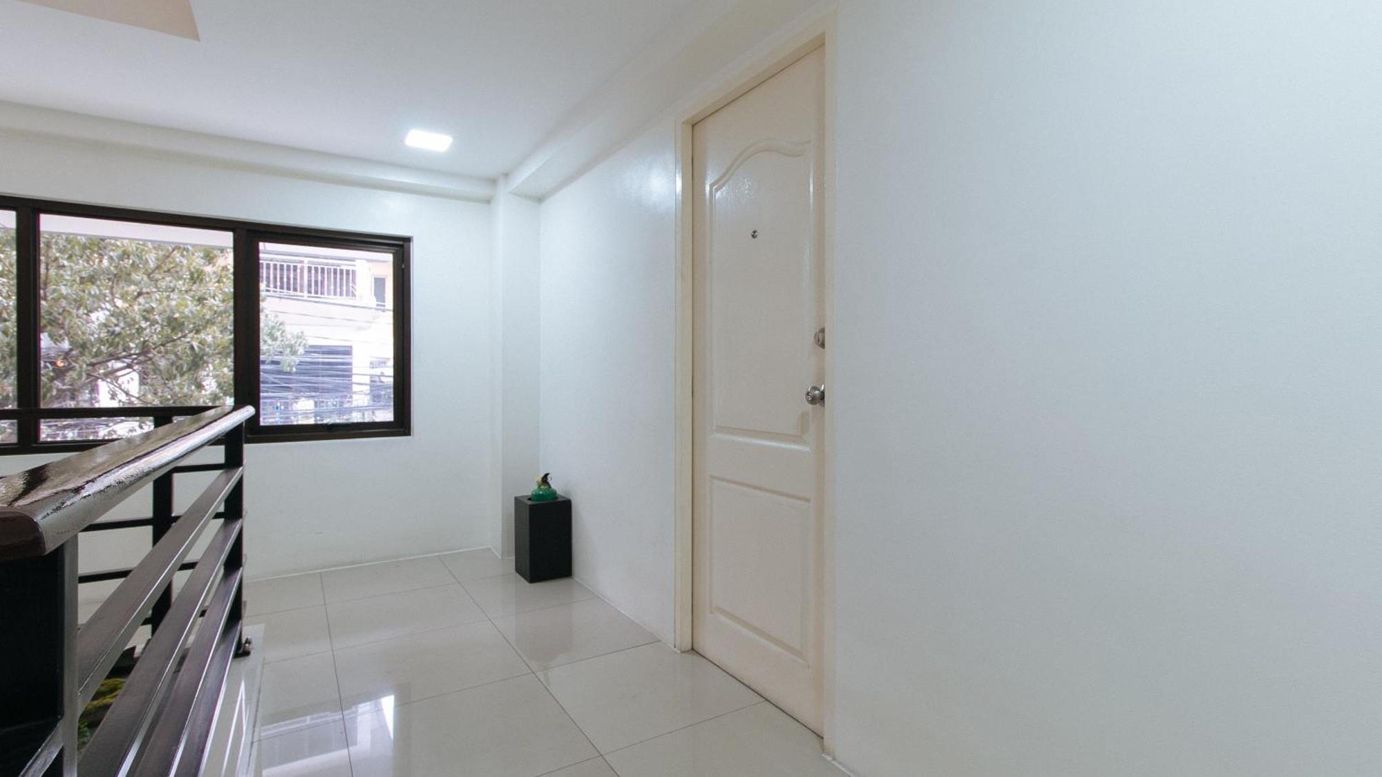 Reddoorz Plus At Evangelista Street Makati San Pedro Makati Exterior foto