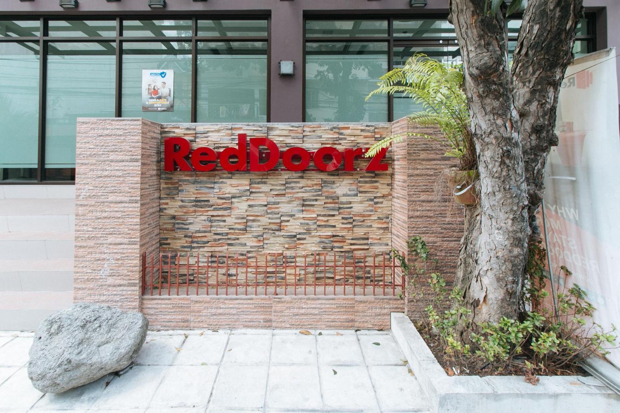 Reddoorz Plus At Evangelista Street Makati San Pedro Makati Exterior foto