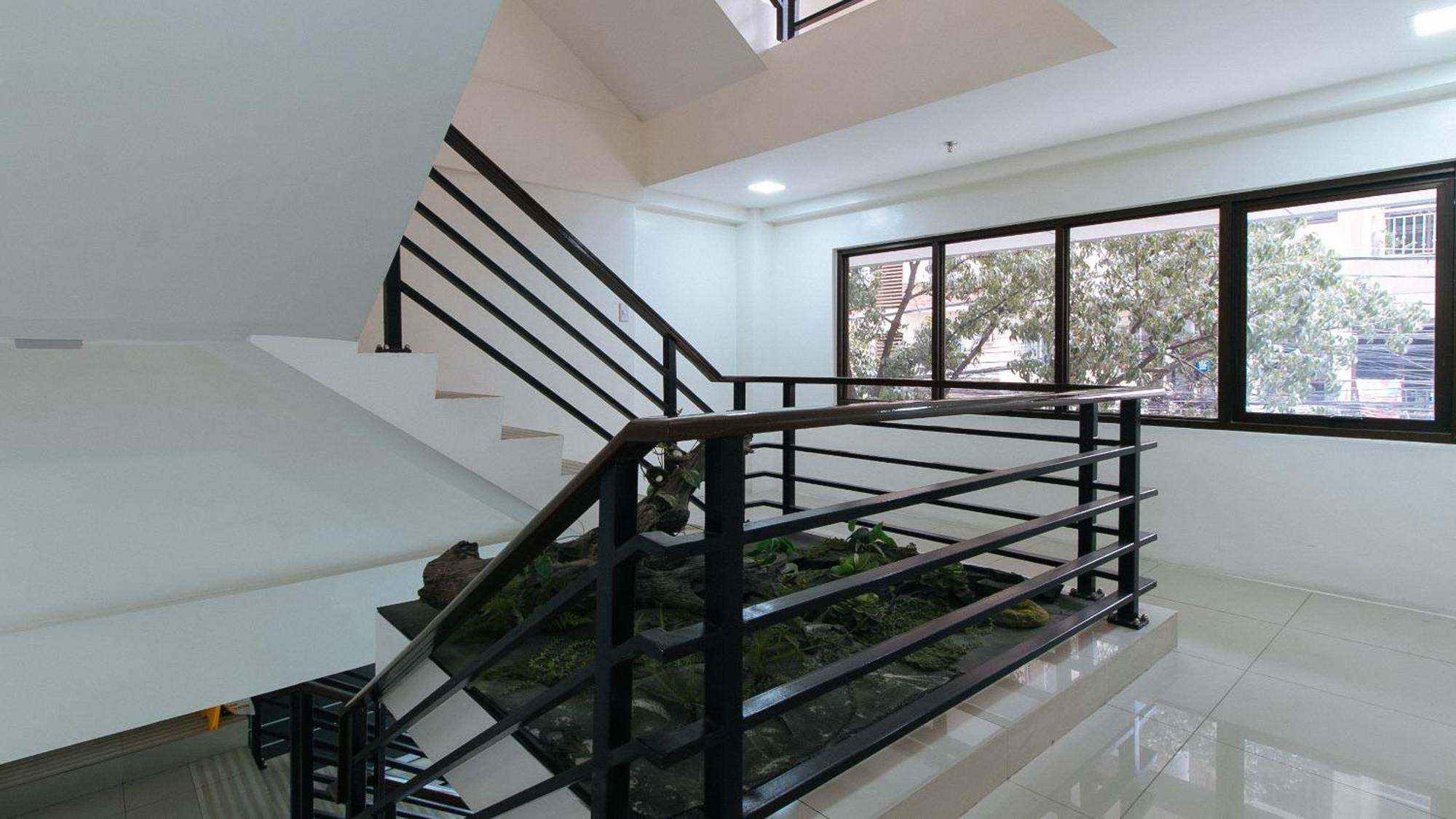 Reddoorz Plus At Evangelista Street Makati San Pedro Makati Exterior foto